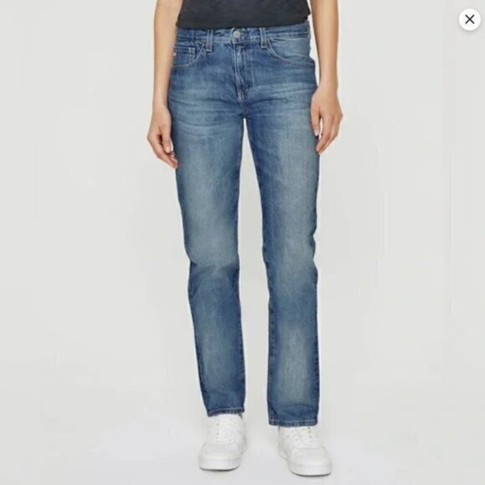 AG Remy Low Rise Boxy Straight Leg 360 Contour Stretch Jeans in Size 26